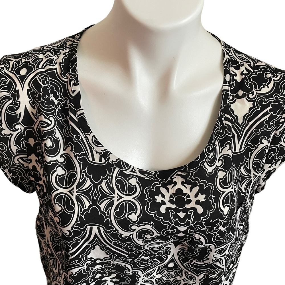 Ladies size medium black blouse